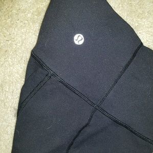 Full length lululemon size 6